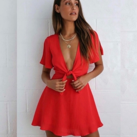 LULUS Red Tie Knot Front Slit Sleeve Mini Dress - Picture 1 of 8